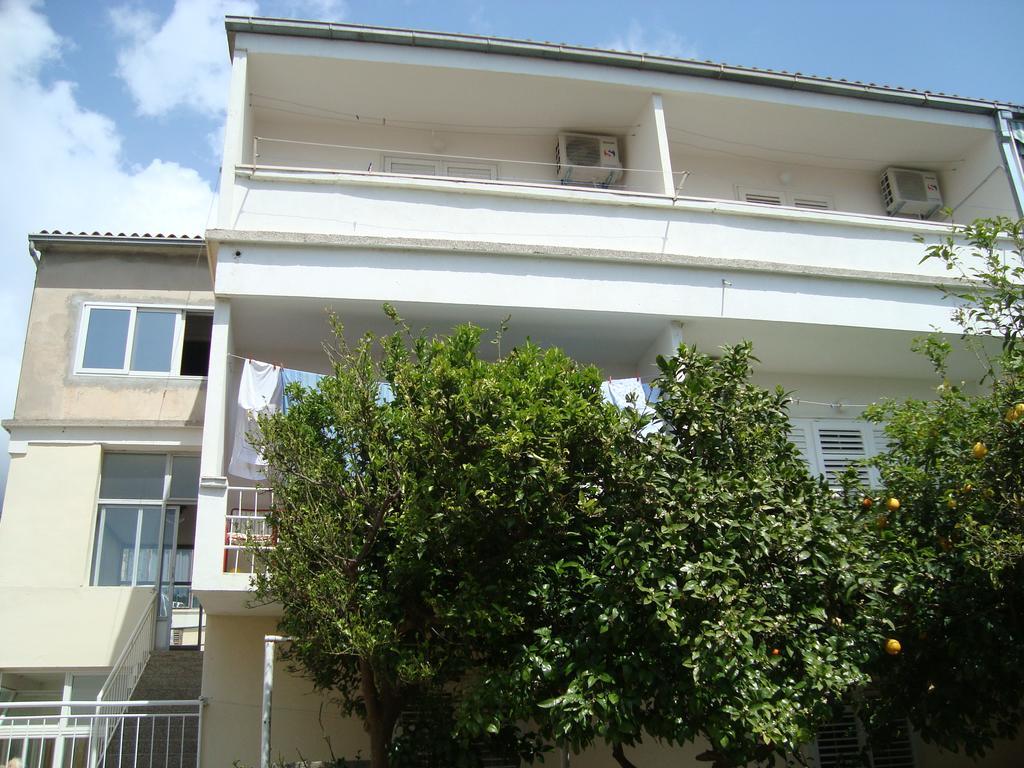 Apartment Dado Makarska Exteriör bild